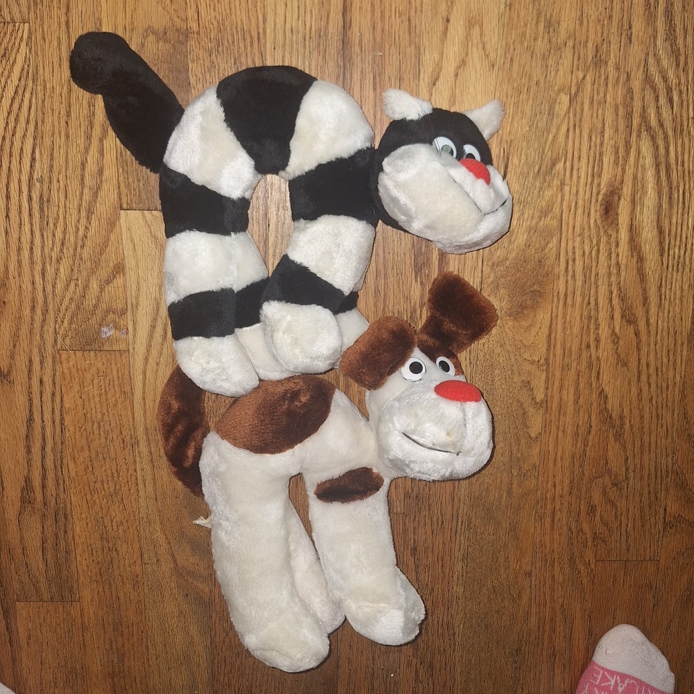 Vintage Applause Dog & Cat Plush Neck Huggers Archee 12" 80's